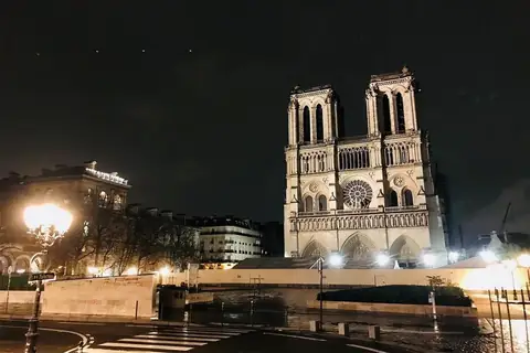 Cet illustre poète français enterré sous Notre-Dame